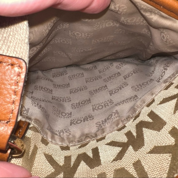 Michael Kors Crossbag - Picture 4 of 6